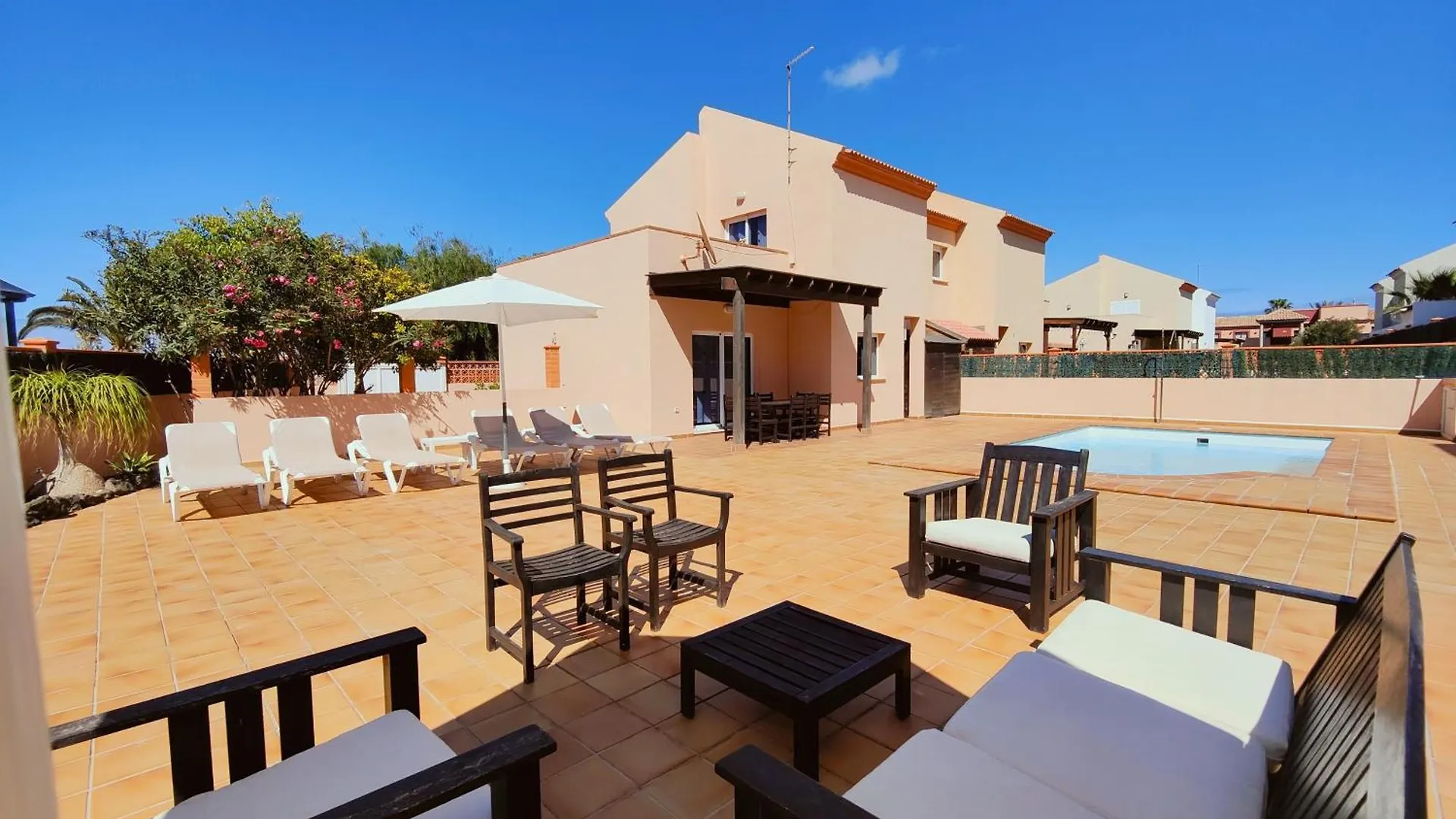 Casa Marta Duplex Con Piscina Privada En Corralejo Villa